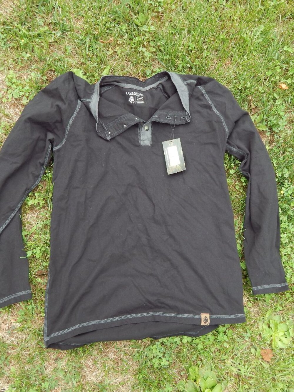 Legendary Whitetails Mens Black Henley Shirt New with Tags Size Medium